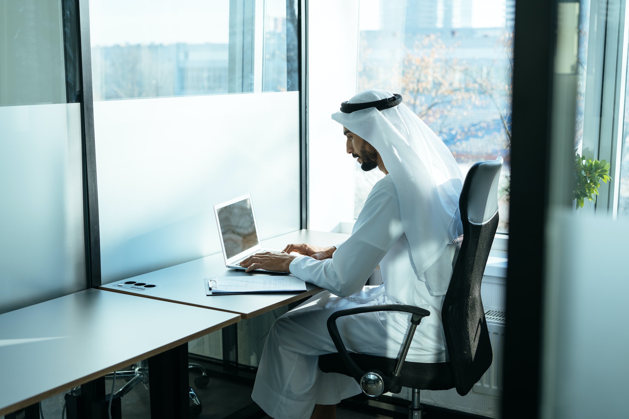 How much does it cost to start a business in Dubai?